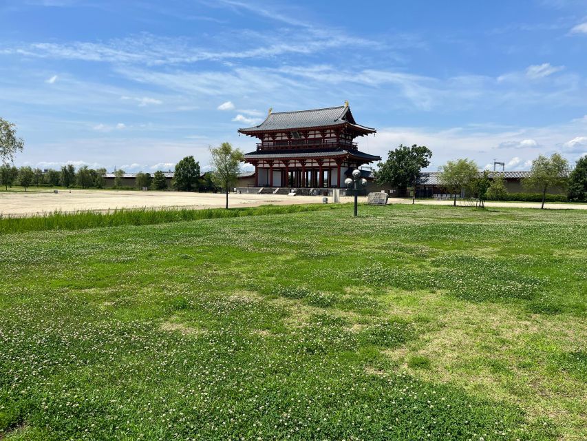 Nara: Half-Day Private Guided Tour of the Imperial Palace - East Palace Garden