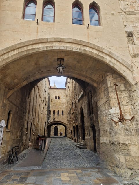 Narbonne: Visit the Archbishops Palace and Cathedral - Historical Significance of Narbonne