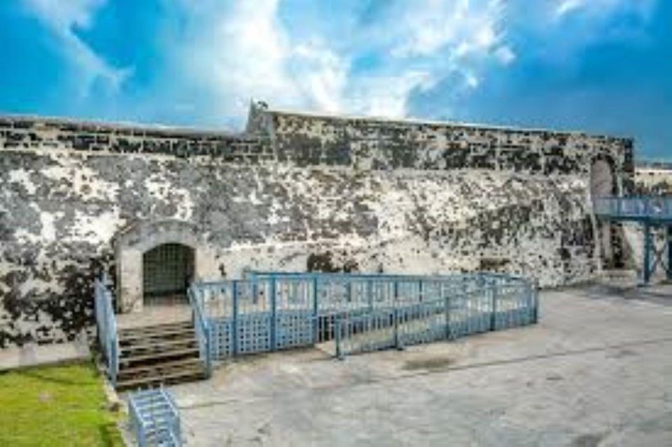 Nas: Atv Guided Tours Best Beaches, Historical Sites & Lunch - Nassau Exploration