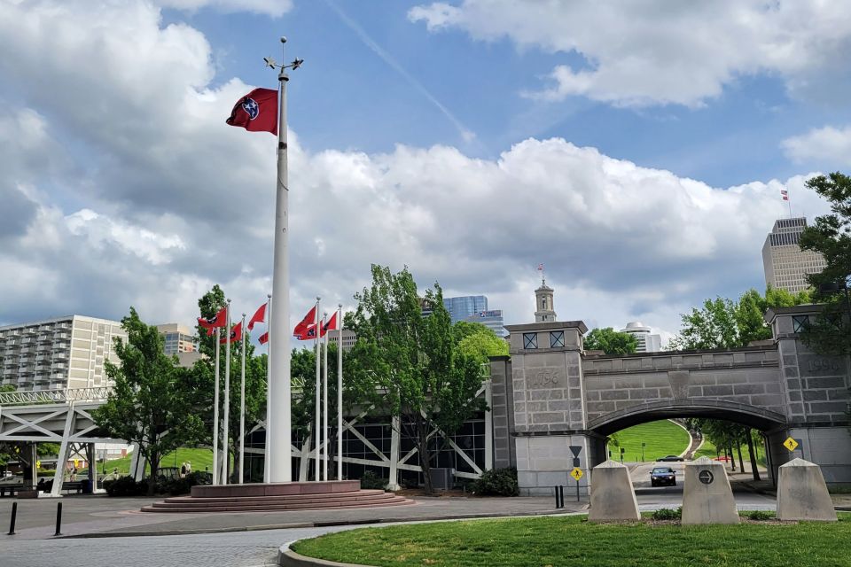 Nashville: Guided City Van Tour - Meeting Point