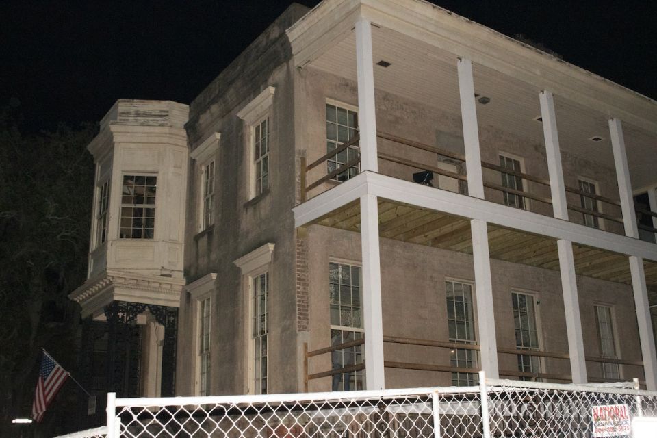 Nashville: Guided Ghost Walking Tour With Local Guide - Guided Tour Experience