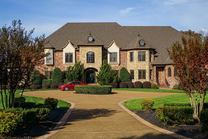 Nashville Homes of the Stars Narrated Bus Tour With 30+ Celebrity Homes - General Recommendations and Considerations