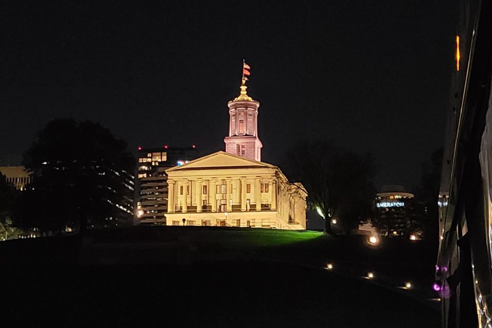 Nashville: Music City Nighttime Trolley Tour - Performer-Led Experience