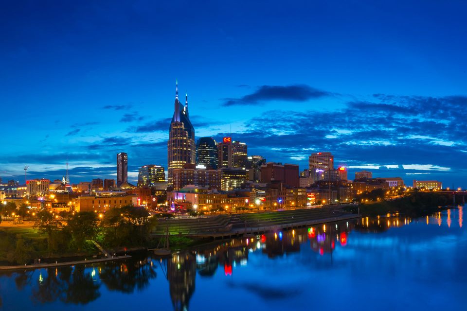 Nashville: Music City Nighttime Trolley Tour - Iconic Landmarks