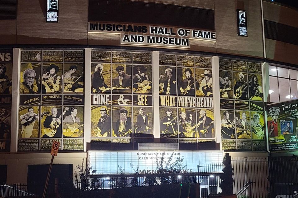 Nashville: Music City Nighttime Trolley Tour - Transportation and Accessibility