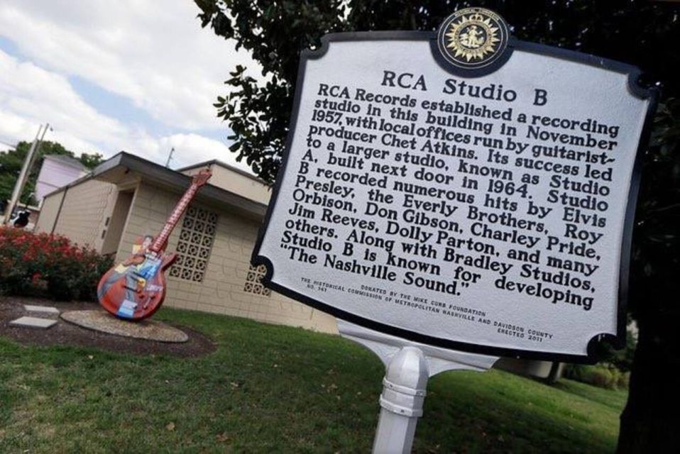 Nashville: Private City Tour With Local Singer-Songwriter - Key Points