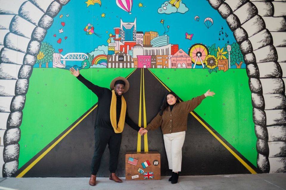 Nashville: Romantic Couples Photoshoot With Champagne - Price and Duration