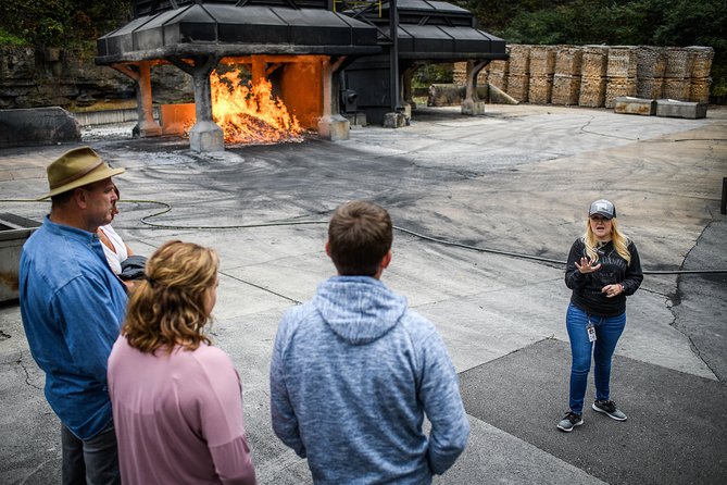 Nashville to Jack Daniels Distillery Bus Tour & Whiskey Tastings - Whiskey Tasting Insights