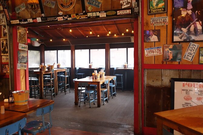 Nashville Walking Food Tour With Secret Food Tours - Intimate Group Experience