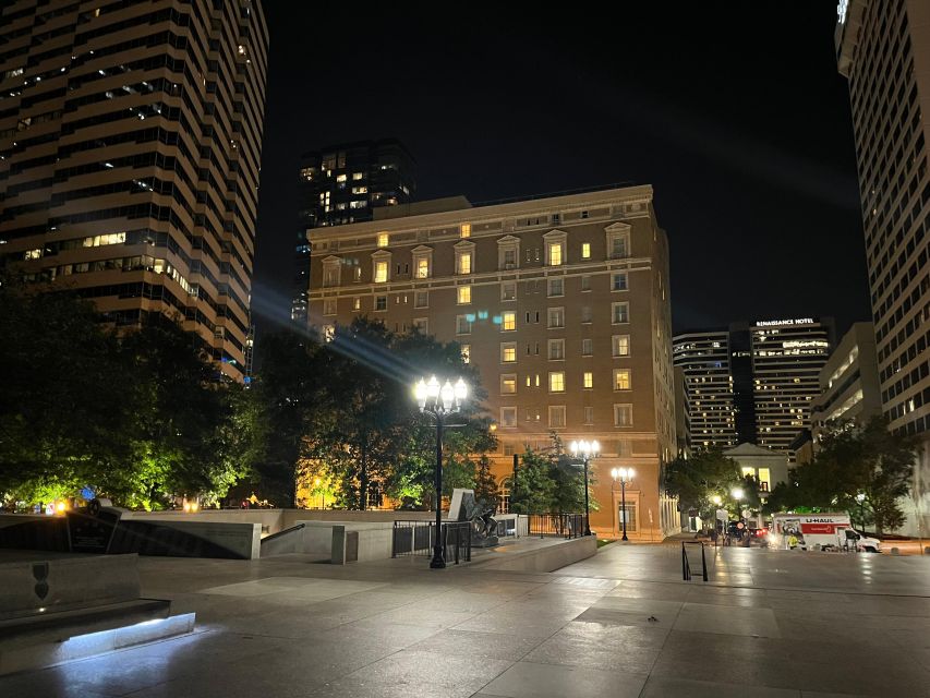 Nashvilles Dark Secrets: Murder and True Crime Ghost Tour - Unraveling the Citys Dark Past