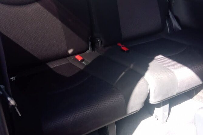 Nassau City Tour - Authentic Moments and Local Flavor