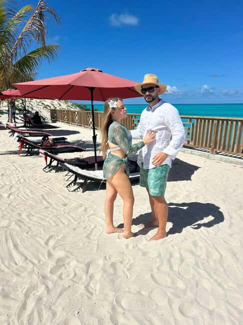 Nassau: Full-Day Party Catamaran with Private Beach & Lunch - Authenticity and Atmosphere