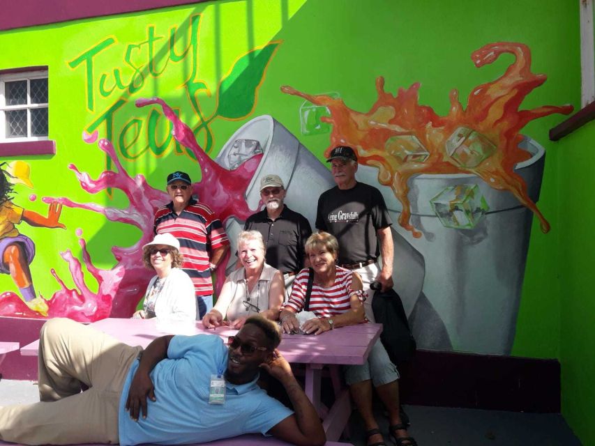 Nassau: Sip, Sample & See, Food & History Bus Tour - Exploring Bahamian History