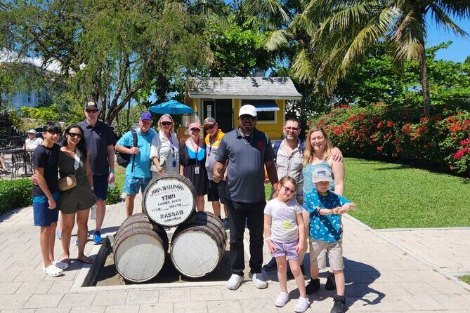 Nassau's Half Day Bus City Tour: Guided Tour with Free Samples - Who Will Love This Tour?