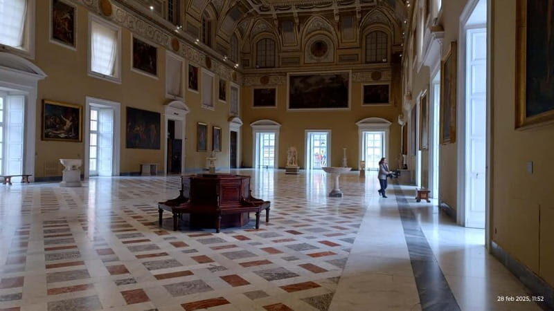 National Archaeological Museum synchronized audioguided tour without QR or app - FAQ