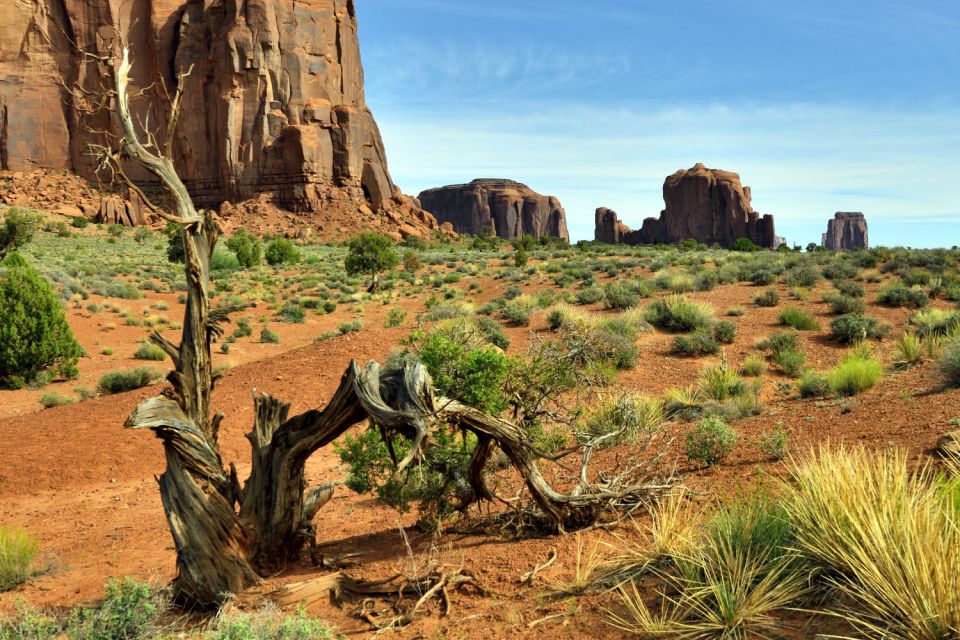 Navajo Tribal Park Monument Valley Self-Guided Driving Tour - App-based Guided Experience
