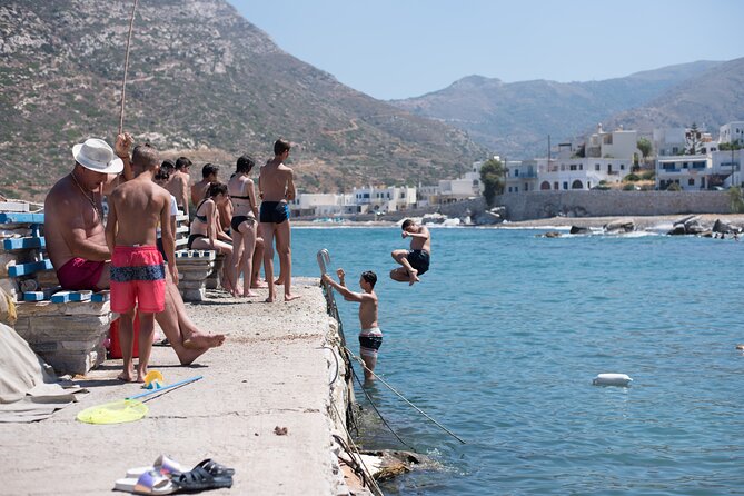 Naxos Highlights Bus Tour With Free Time for Lunch at Apeiranthos - Customer Reviews
