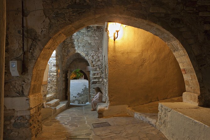 Naxos Wine & Mythology Sunset Tour (Certified Guide) - Meeting and Pickup Details