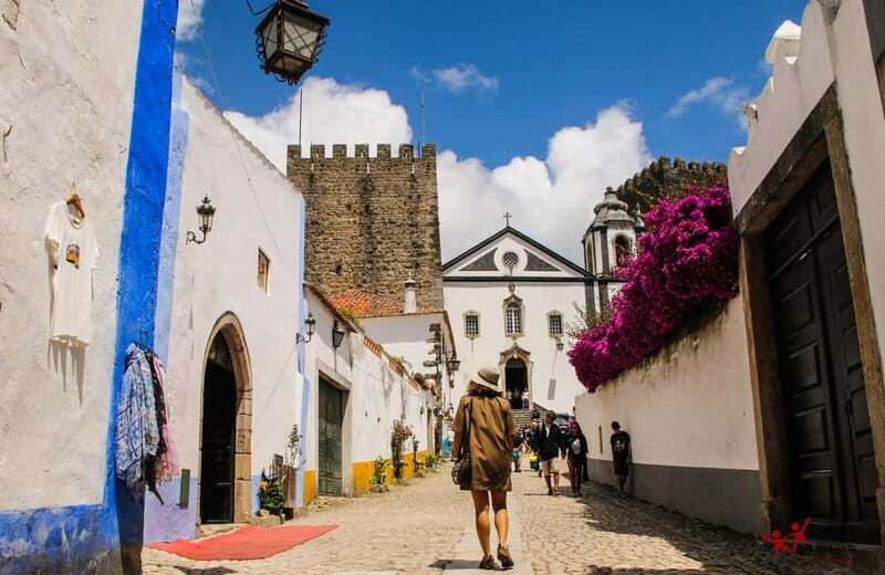 Nazaré, Alcobaça and Óbidos on a Luxury Mercedes - Key Points