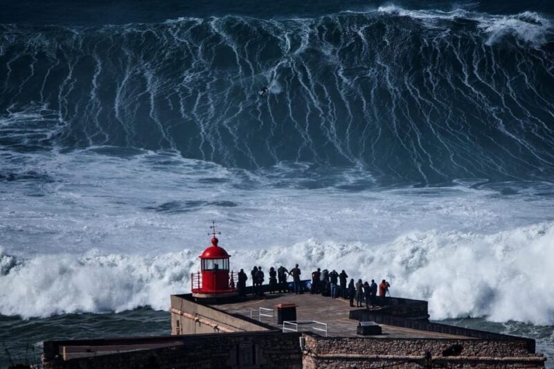 Nazaré and Óbidos private tour - Discovering the coast: Nazaré’s waves and seaside vibe