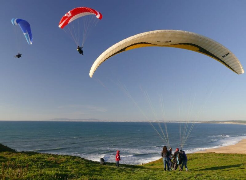 Nazare: Paragliding tandem flight - The Value of the Experience