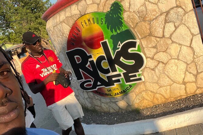 Negril 7 Mile Beach and Ricks Cafe Tour - Exploring the World-Famous 7 Mile Beach