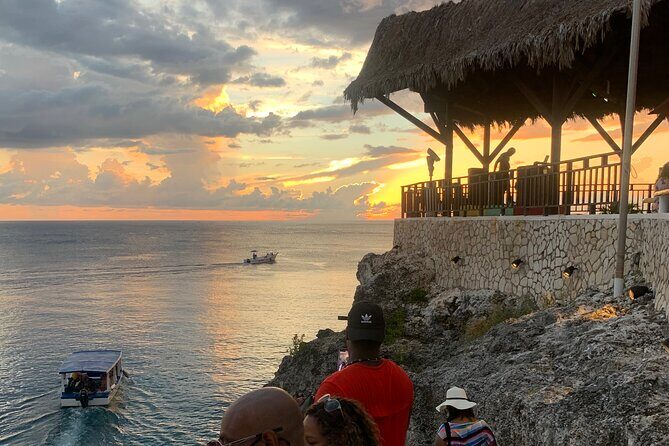 Negril 7 mile Beach, Party Catamaran Cruise , Snorkeling and Ricks Cafe Combo - FAQs