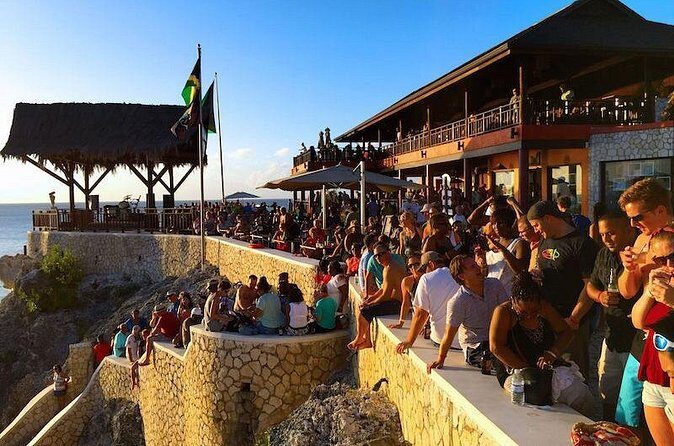 Negril 7 Miles Beach, Ricks Cafe and Shopping - Who Should Book This Tour?