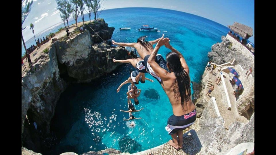 Negril Beach and Catamaran Cruise - Hotel Pickup and Drop-off Included