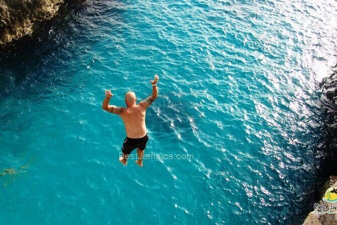 Negril Beach Beach Ricks Cafe and Sunset Tour - Final Thoughts: Is the Negril Beach, Rick’s Cafe, and Sunset Tour Worth It?