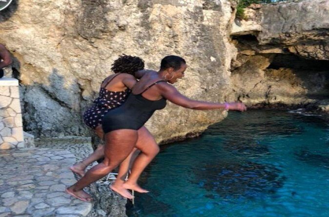 Negril Beach Experience & Rick's Cafe from Montego Bay - What’s Included and What’s Not