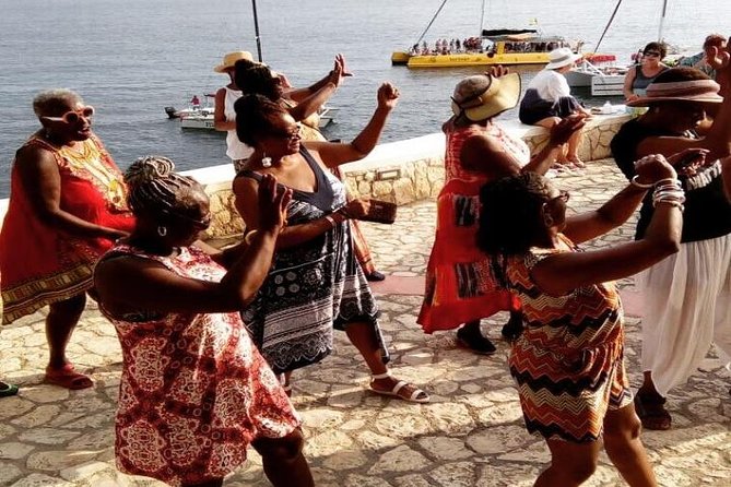Negril Beach Experience & Ricks Cafe From Ocho Rios - Experience Ricks Cafe