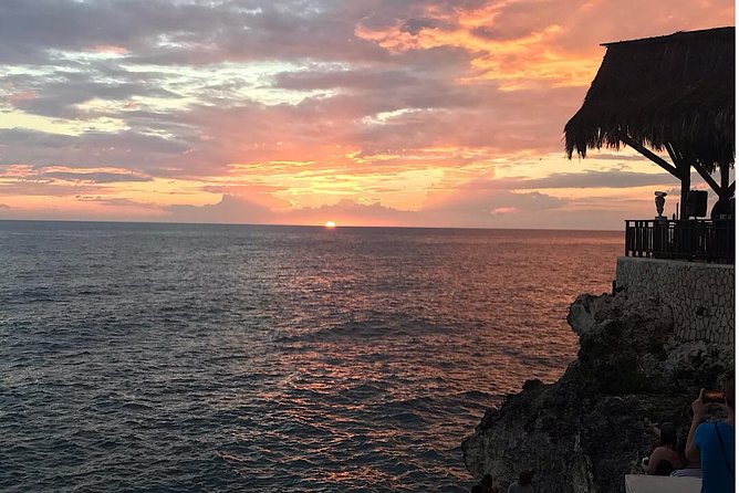 Negril Beach (Margaritaville) & Ricks Cafe Day Trip - Highlights of Negril Beach