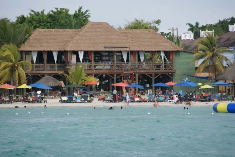 Negril Margaritaville and Rick's Cafe Sunset Tour - Rick’s Cafe: The Cliff Diving Icon