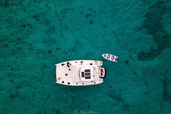 Negril Private Yacht Cruise With Finger Foods and Cocktails Included - Pristine Coastline Cruise