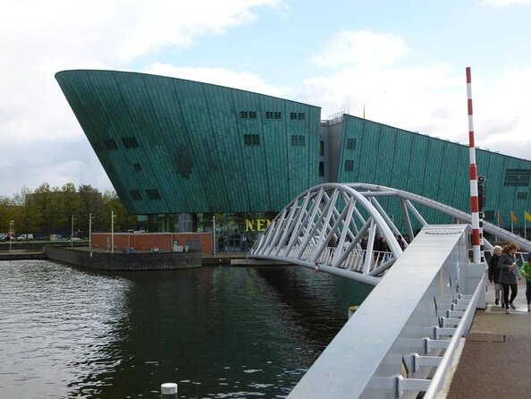 Nemo Science Museum Admission - Location and Accessibility