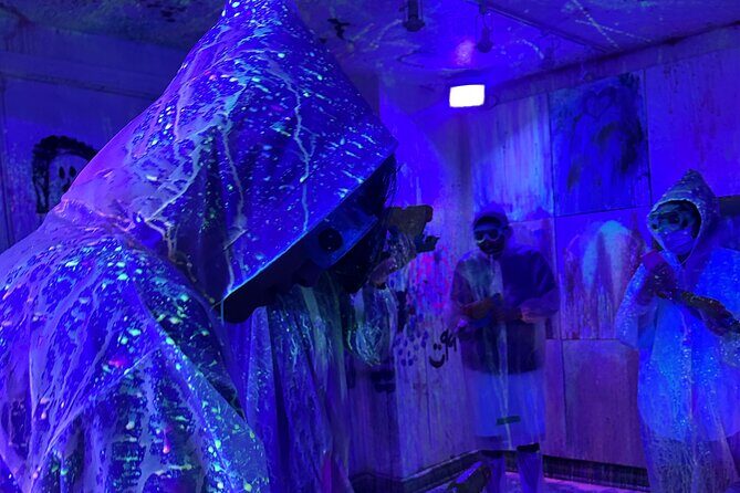 Neon Battle Splatter Painting in Toronto - Why You Should Consider This Activity