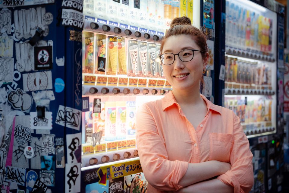 Neon Dotonbori Nightscapes: Tour & Photoshoot in Dotonbori - Capturing Iconic Landmarks