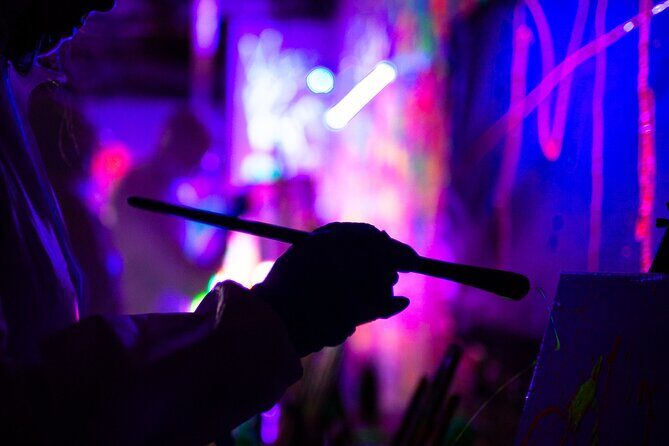 NEON Starry Night Sip and Paint Experience - Key Points