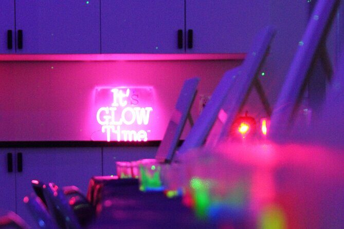 NEON Starry Night Sip and Paint Experience - The Value and Who Will Love It