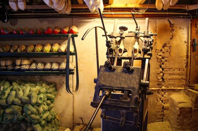 Netherlands, Private Tour, Tesla SUV, Windmills, Volendam - Customer Reviews