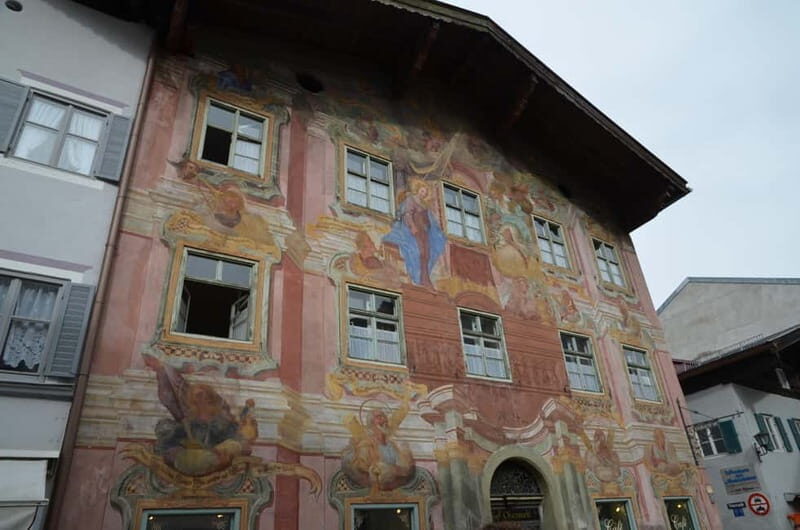 Neuschwanstein from Innsbruck, private tour, driveandguide - FAQ  