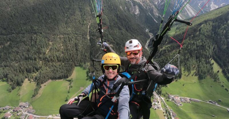 Neustift im Stubaital: Panoramic Tandem Paragliding Flight - Key Points