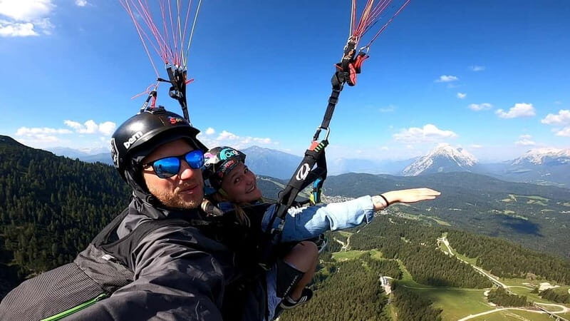 Neustift im Stubaital: Super Combo Paragliding Flight - Key Points