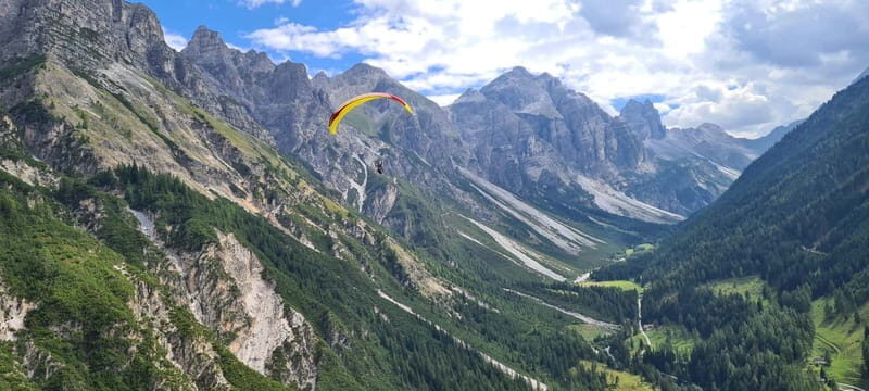 Neustift im Stubaital: Tandem Paragliding Flight - What to Expect During Your Paragliding Adventure