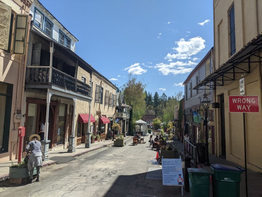 Nevada City, California: Scavenger Hunt Walking Tour - Discovering Town Attractions