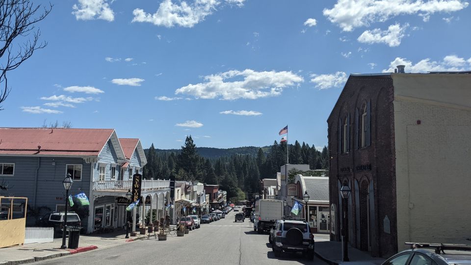 Nevada City, California: Scavenger Hunt Walking Tour - Duration and Distance