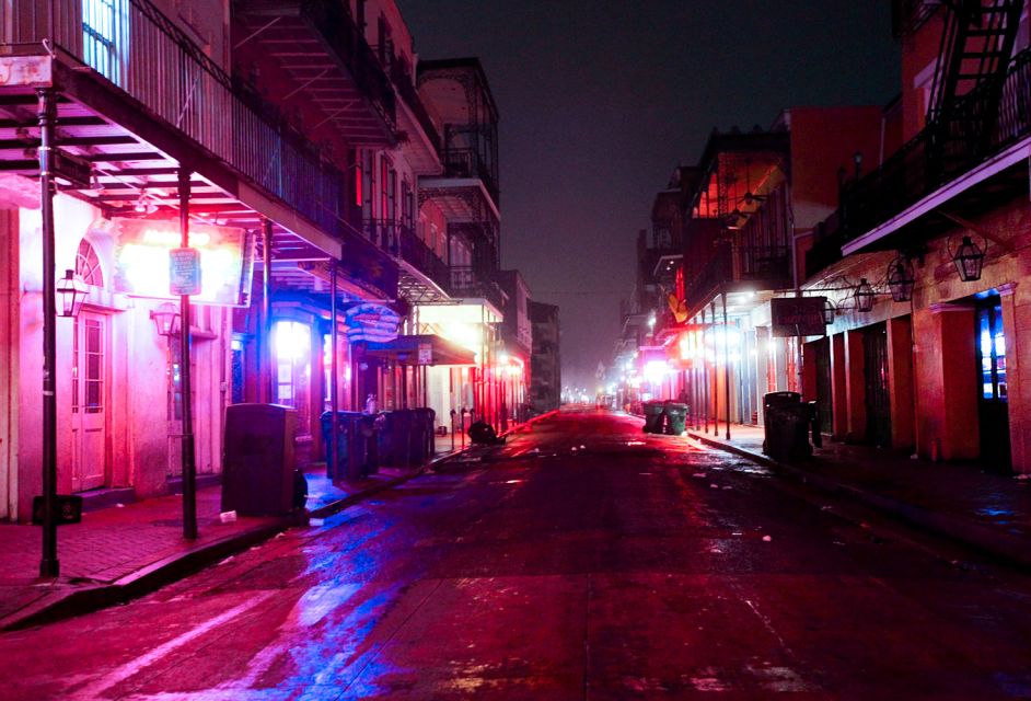 New Orleans: 2-Hour Ghosts & Vampires Walking Tour - Spooky Stories From Professional Storytellers
