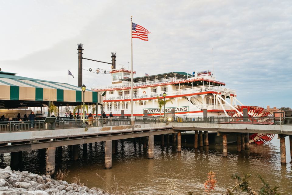 New Orleans: Evening Jazz Cruise on the Steamboat Natchez - Climate-Controlled Indoor Areas