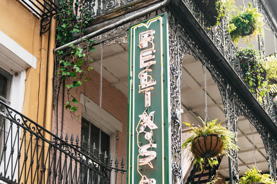 New Orleans: French Quarter Food Tour With Tastings - Comfortable Walking Tour